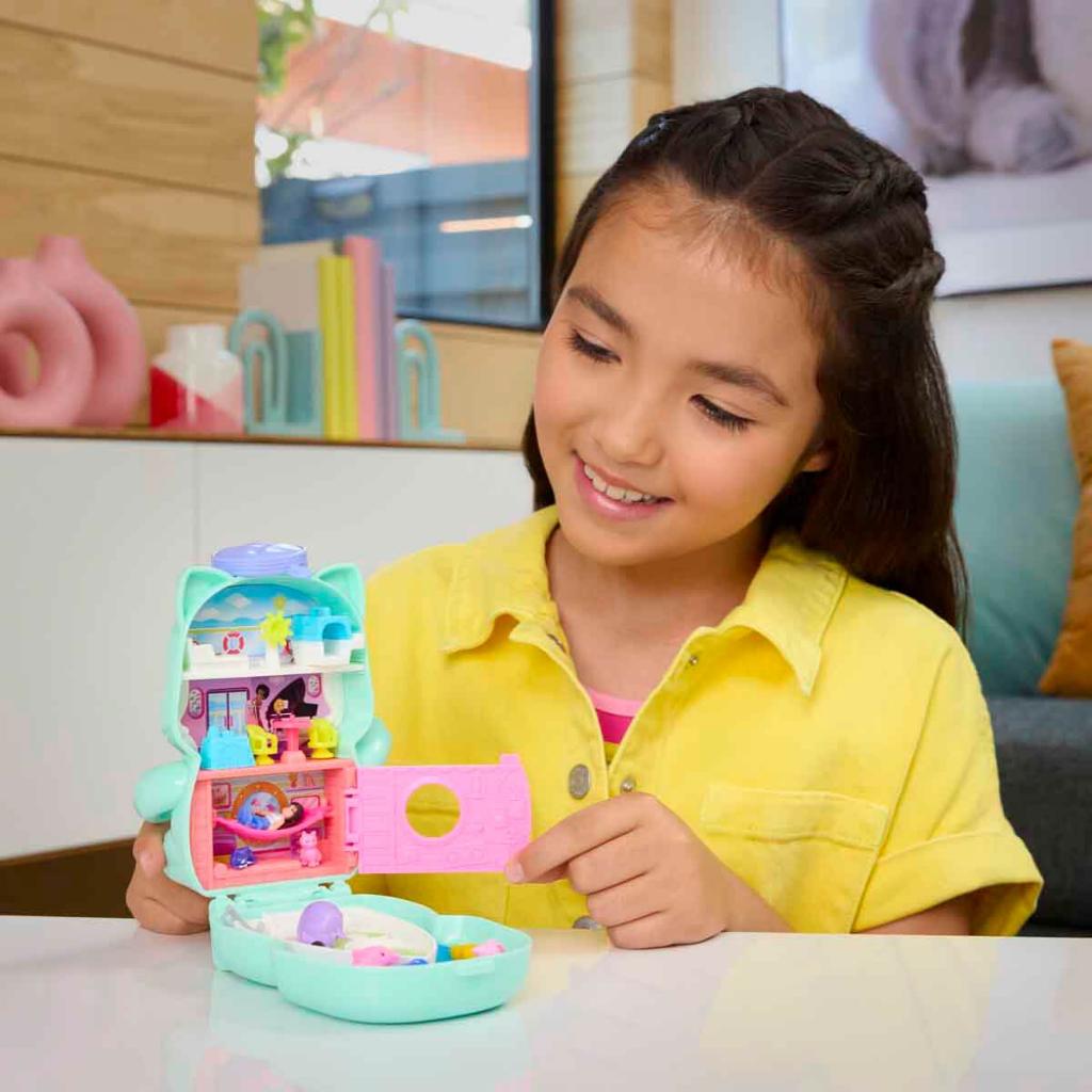 Polly Pocket ve Maceraları Kompakt Oyun Seti Kedi JFG56-JCR37 Polly Pocket ve Maceraları Kompakt Oyun Seti Kedi JFG56-JCR37